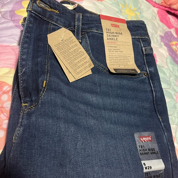 Levi's Women's High Rise Skinny Jeans - Dark Blue - Picture 1 of 4